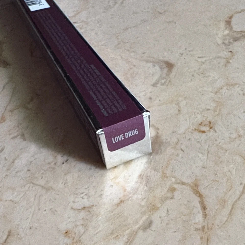 Urban Decay 24/7 GLIDE-ON WATERPROOF EYELINER PENCIL: Love Drug